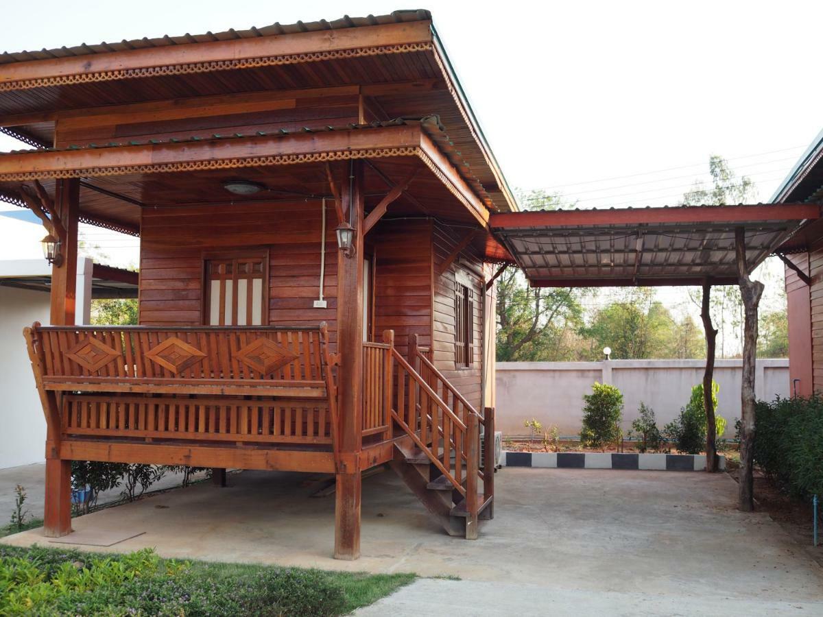 Chomduen Phu Kao Resort Non Sang Екстериор снимка